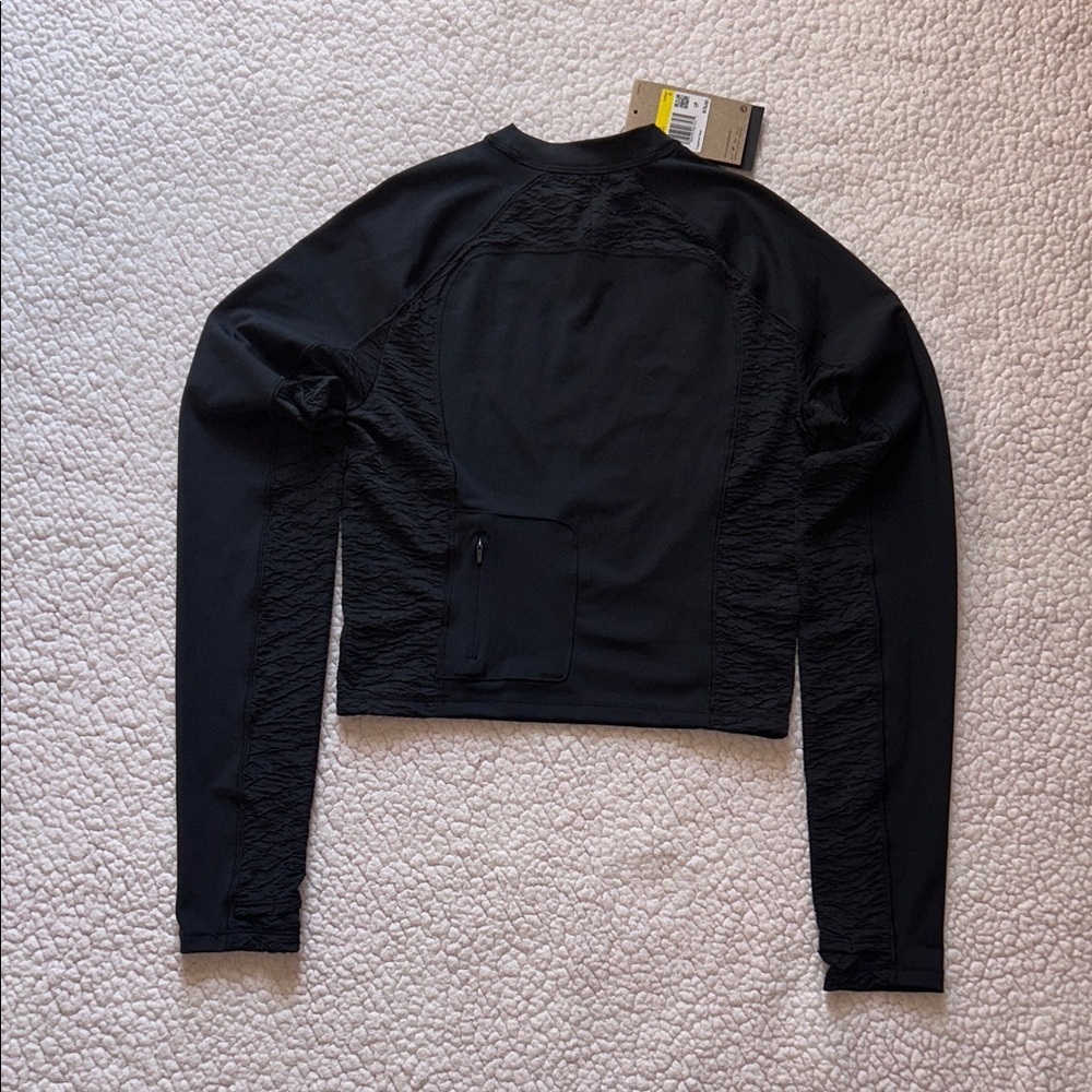 Nike Black Long-Sleeve Crop Trail Tee - Picture 12 of 15